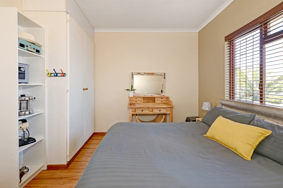 6 Bedroom Property for Sale in Welgelegen Western Cape